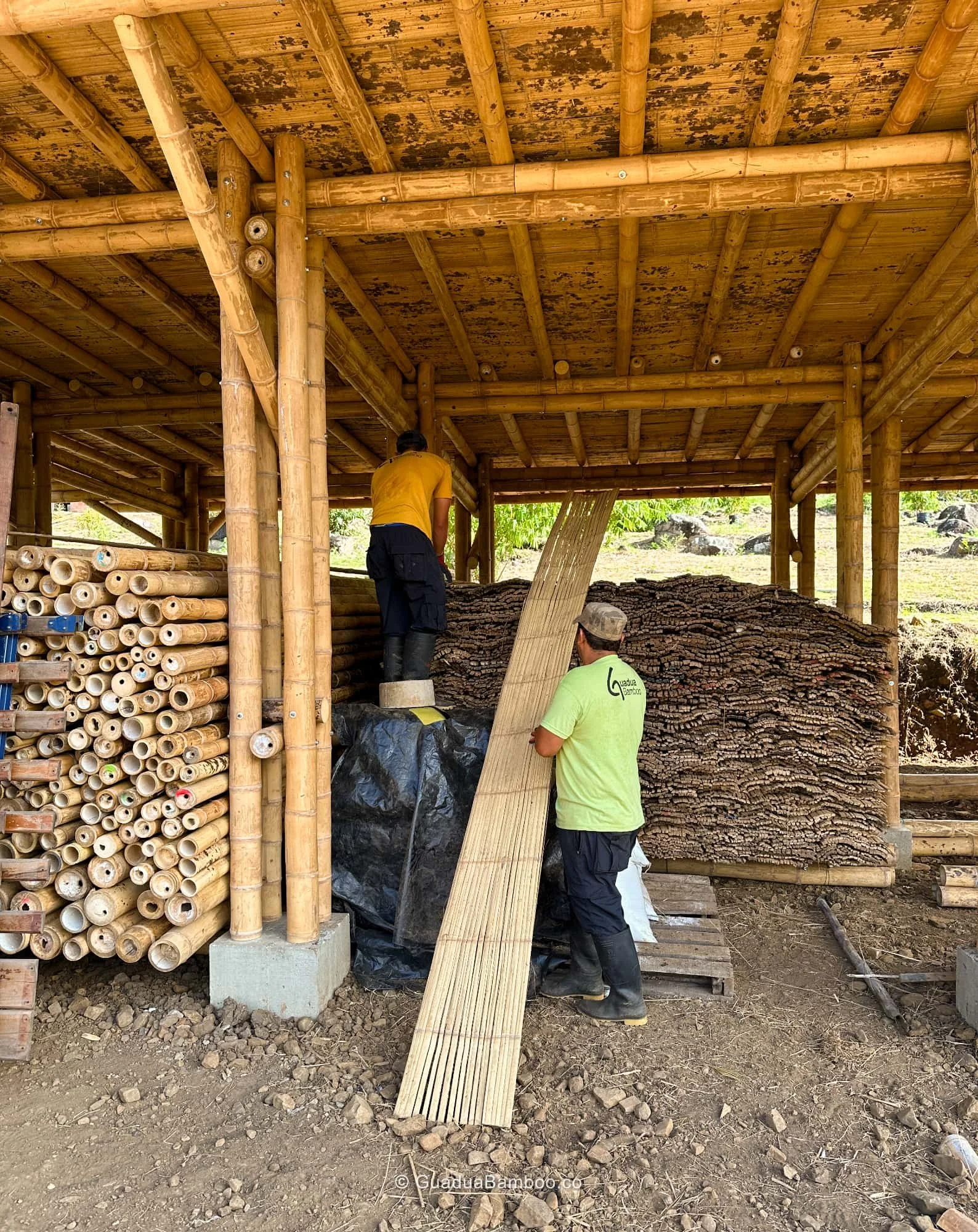 Cargando Esterilla de Guadua Bambú